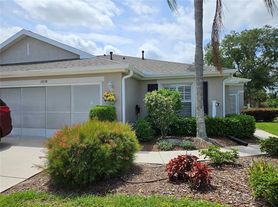2038 Grantham Greens Dr, Sun City Center, FL