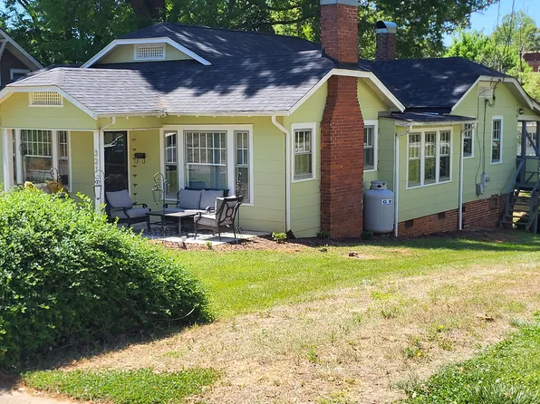 321 N Bridge St, Elkin, NC 28621