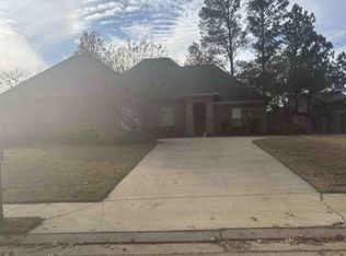 122 Hampton Rdg, Madison, MS 39110