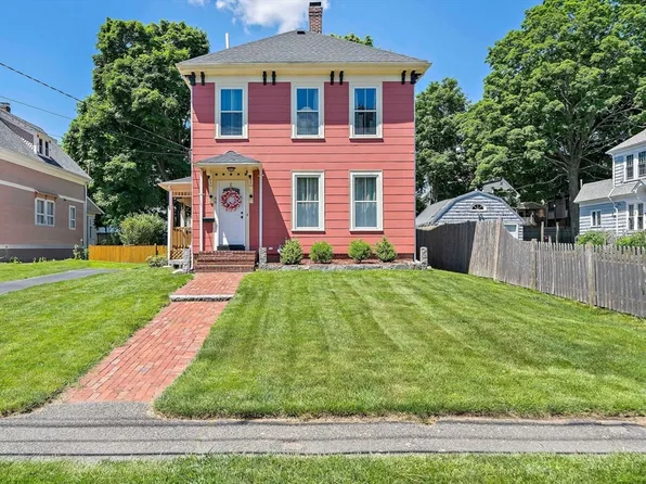 48 Franklin Ave, Rockland, MA 02370