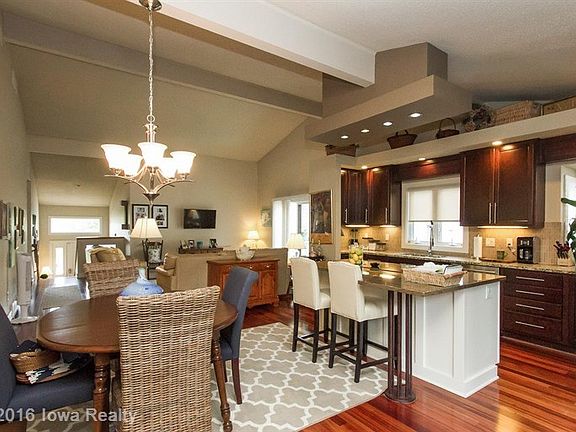5th image of 2310 Linda Cir