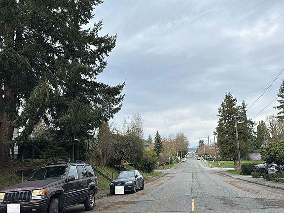 4th image of 3412 Nassau St