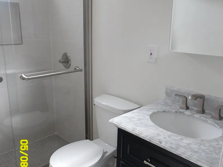6574 Fountain Ave #12 — Photo 11