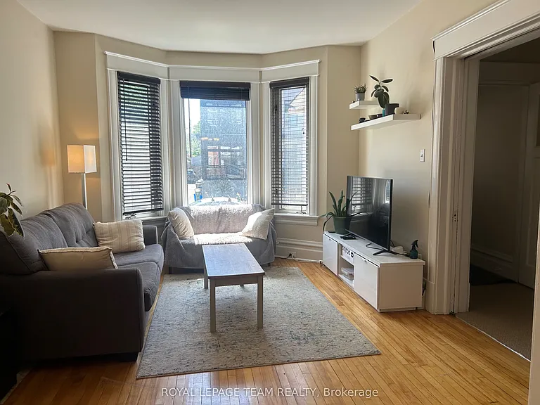 427 Sunnyside Ave #A — Photo 2