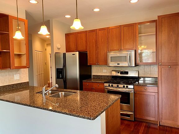 5th image of 4770 N Manor Ave APT 204