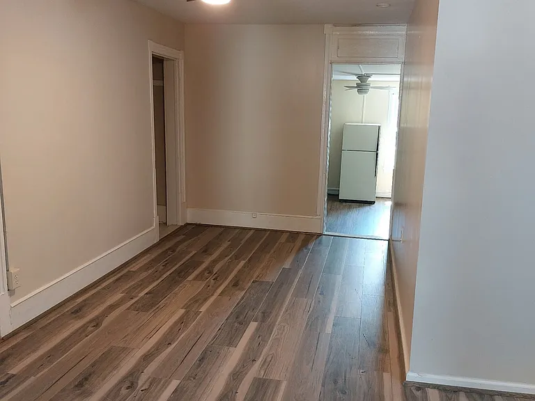 209 Lincoln Way E — Photo 5