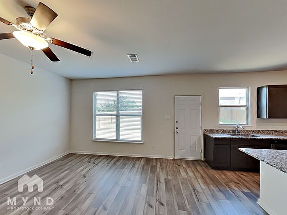 5th image of 732 Keeneland Dr
