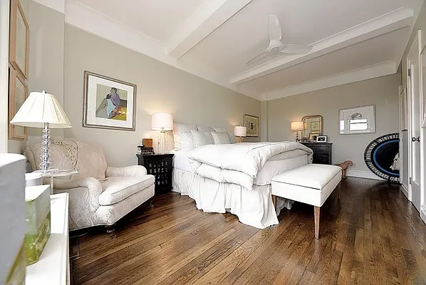 Rented by Buchbinder & Warren | media 47