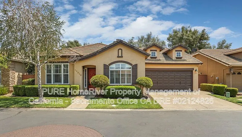 3 bed, 2.0 bath, 1748 sqft, $2,995 — Photo 3