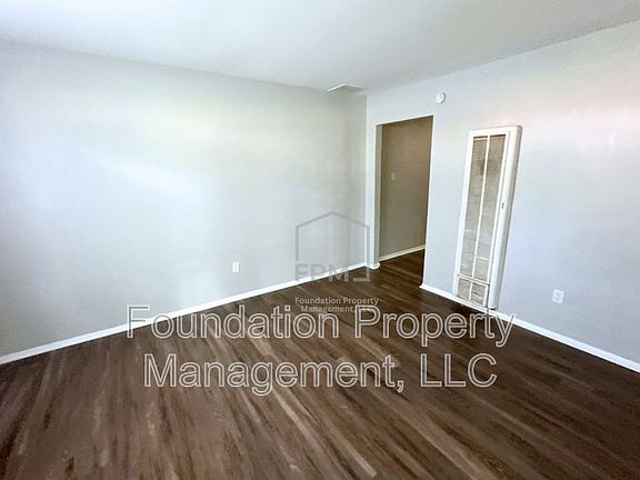 5th image of 1056 Hudson St