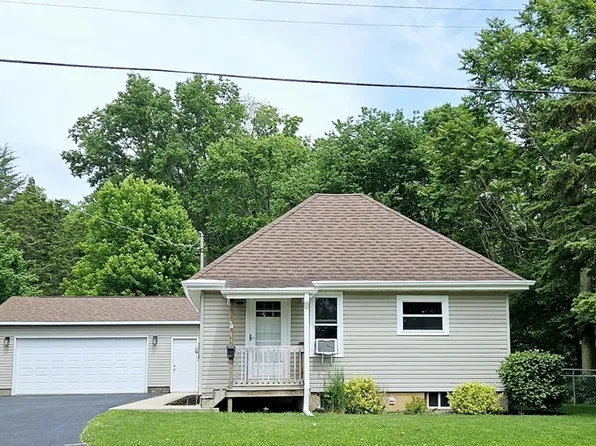 806 Washington Ave, Dixon, IL 61021