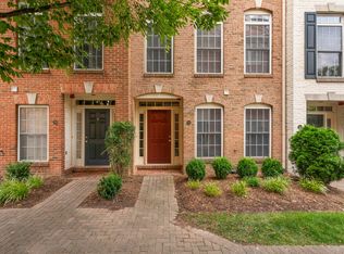 786 N Wakefield St, Arlington, VA 22203
