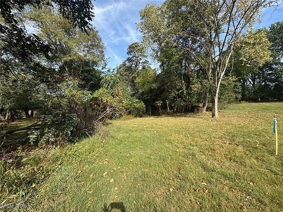 2nd image of Harding Rd #36C