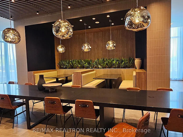 15 Skyridge Dr #1719 — Photo 34