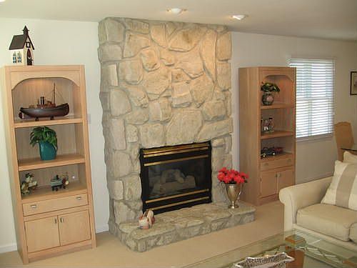 1st image of 313 Merion Pl #15
