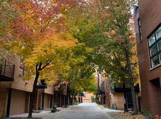 2024 W Willow St APT B, Chicago, IL 60647