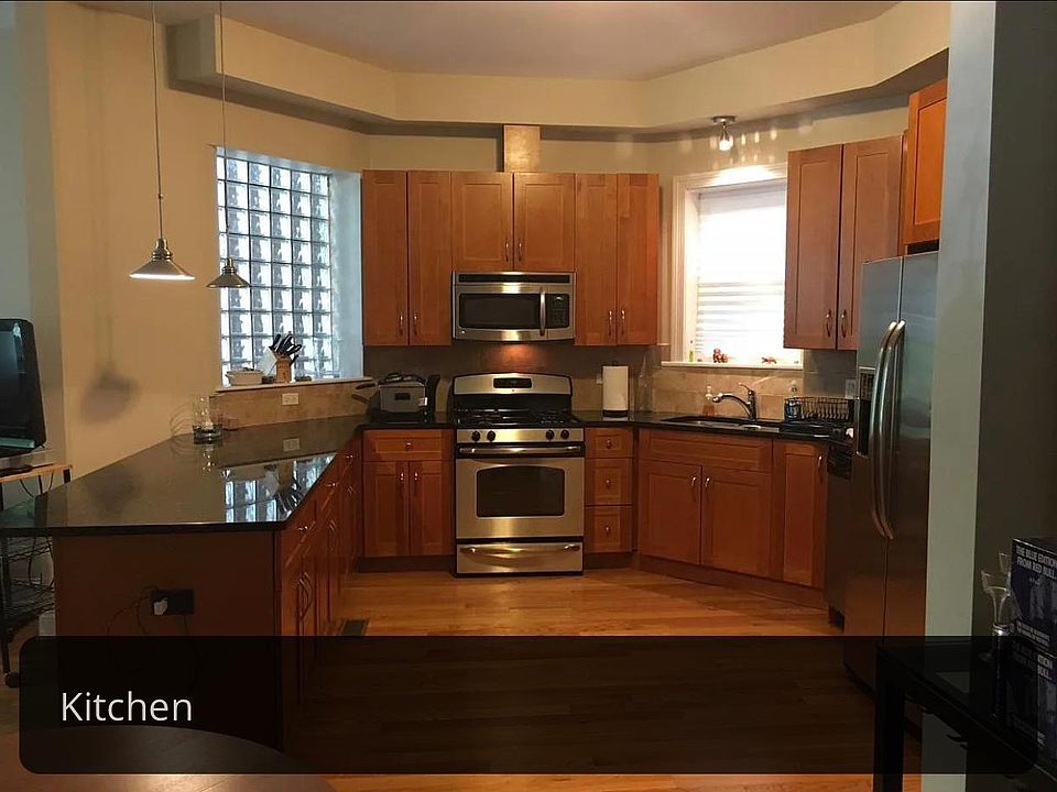 1st image of 3744 N Kenmore Ave #1