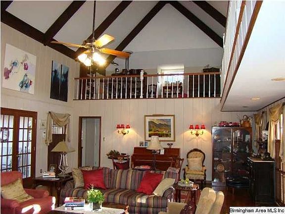 3rd image of 429 Golf Dr