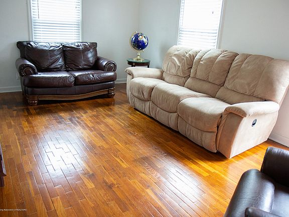 4th image of 574 Brookland Blvd
