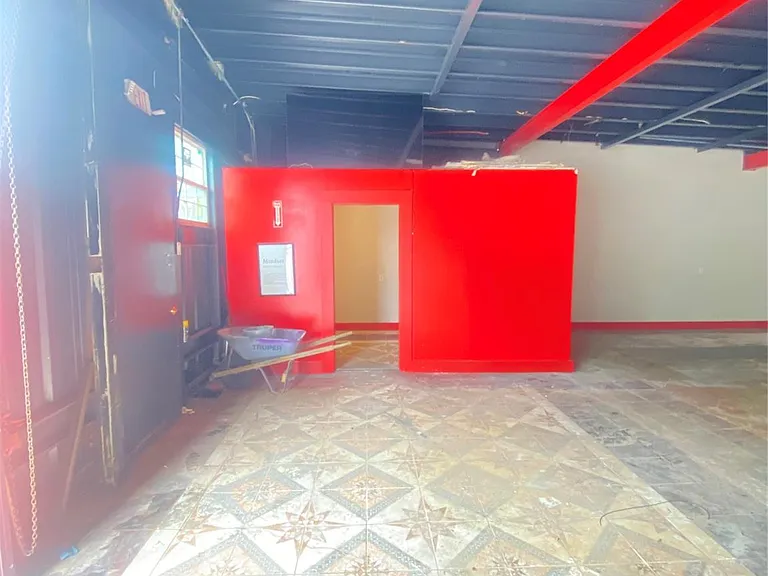 10326 Antoine Dr — Photo 13