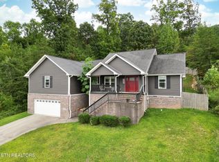 3920 Hillside Terrace Ln, Knoxville, TN 37924