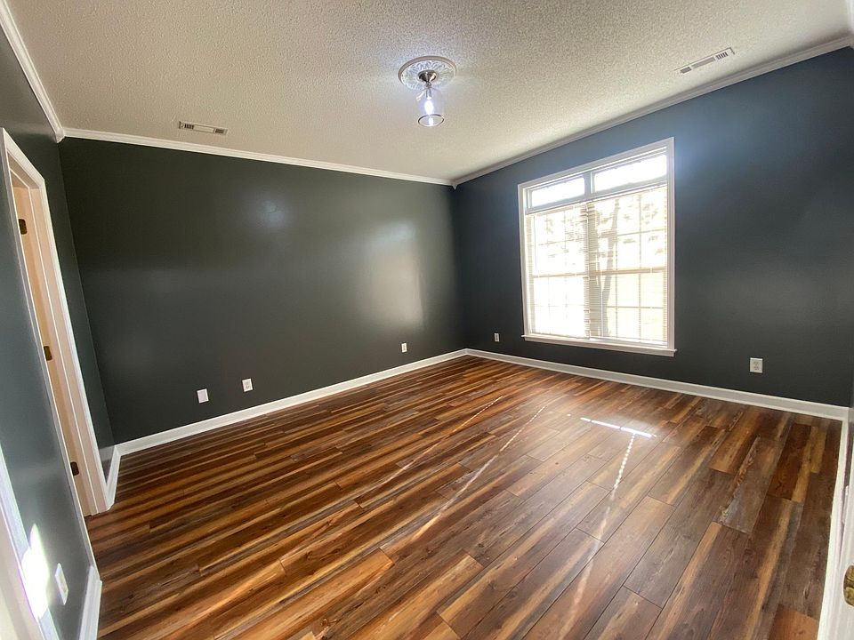 2nd image of 2518 Wills Pl