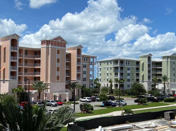 2 N Riverwalk Dr #307