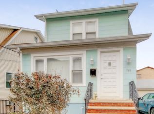 768 Kingsland Ave, Ridgefield, NJ 07657