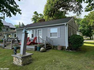 9896 Lakeside Dr, Bay Port, MI 48720