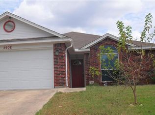 2908 Loving Ave, Fort Worth, TX 76106