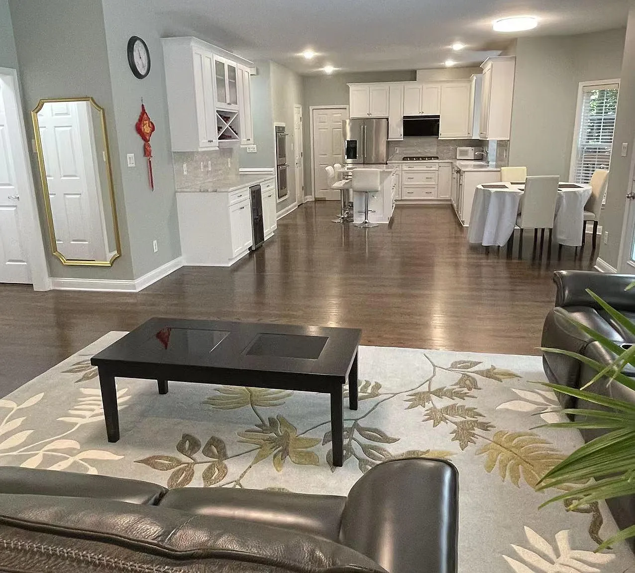 4 bed, 3541 sqft, $4,650 — Photo 4