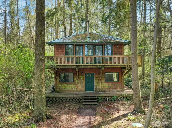 1580 West Beach Road, Oak Harbor, WA 98277