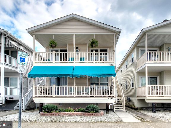 2nd image of 4549 West Ave #4551