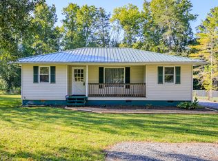 2015 Old Bethel Rd, Chickamauga, GA 30707