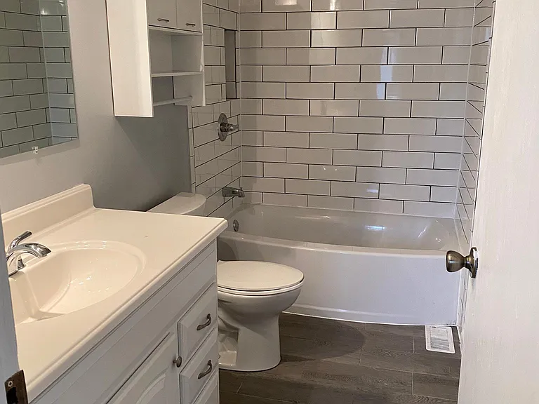 7687 Sweetwood Ct — Photo 10