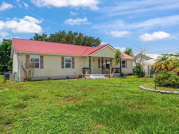 4th image of 2546 SE 27th Street