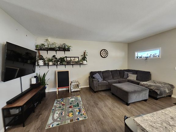 5th image of 74 Mackenzie Ranch Way