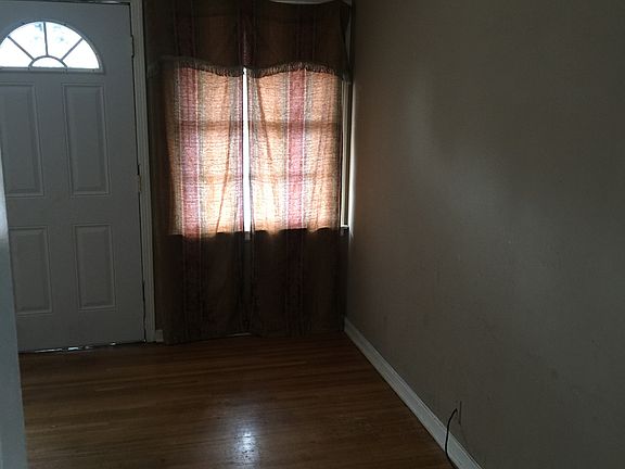 5th image of 4266 Fredericks Ave