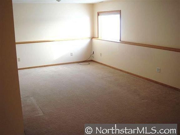 4th image of 631 Wildflower Lane