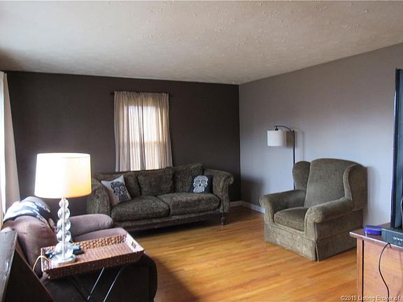 5th image of 3463 Jenny Ln