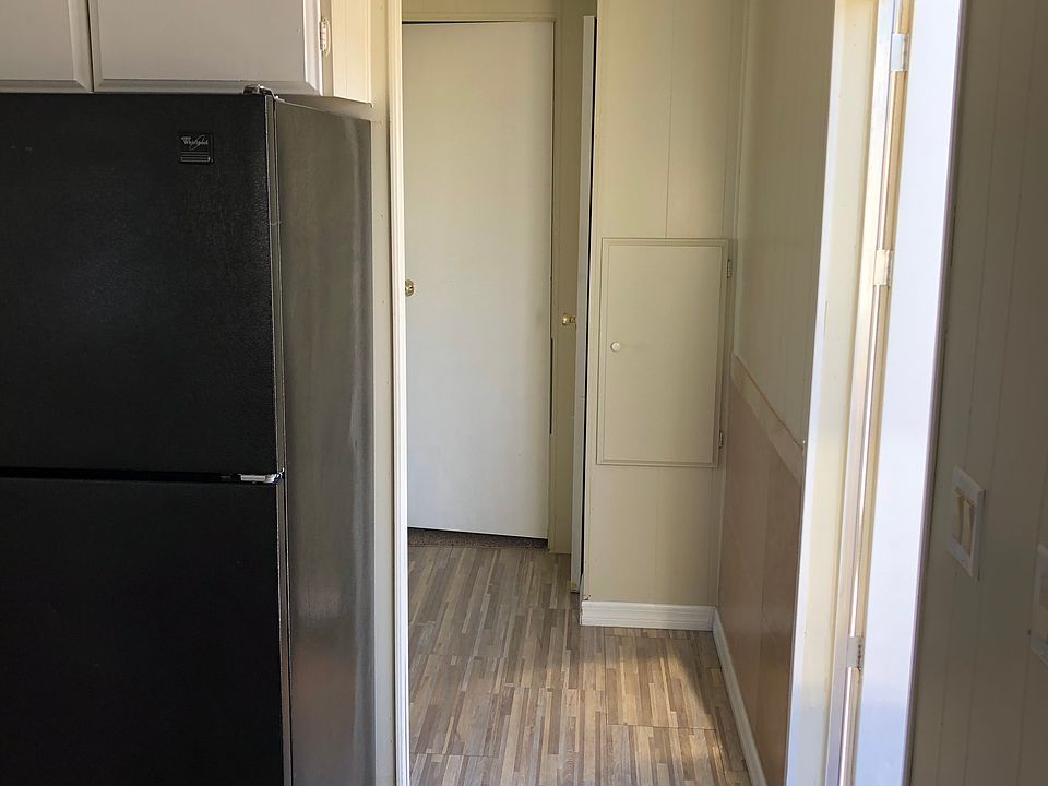 1st image of 4637 Dunkeld Ave