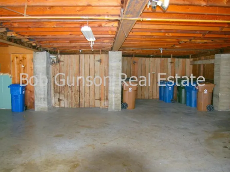 123 W 10th St #1 — Photo 14