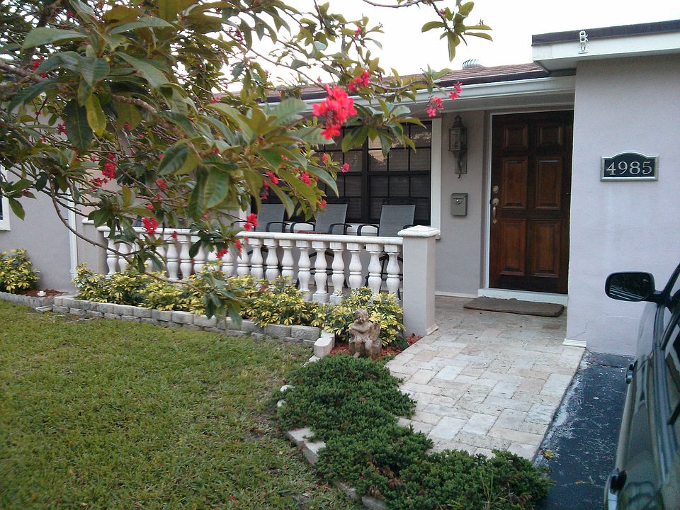 1st image of 4985 SW 91st Ter