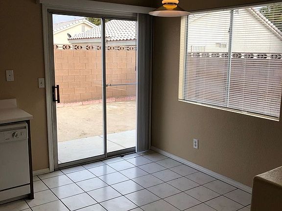 4th image of 1728 Windchime Dr