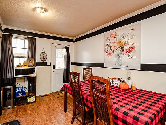 5th image of 2174 Blakemore Dr