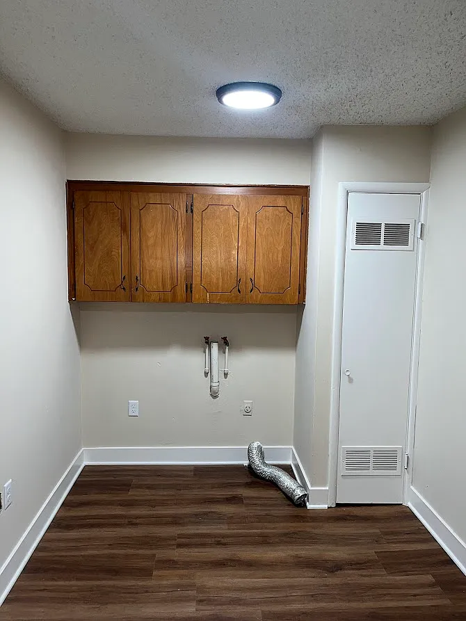3 bed, 1080 sqft, $1,500 — Photo 2
