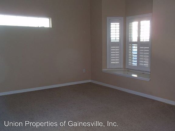 3rd image of 1356 NW 120th Way