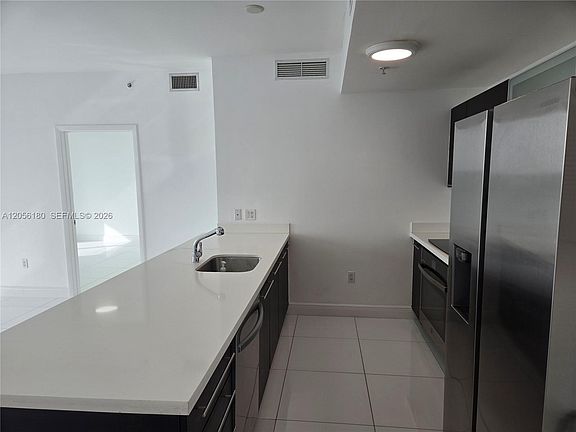 3rd image of 90 SW 3rd St APT 3006