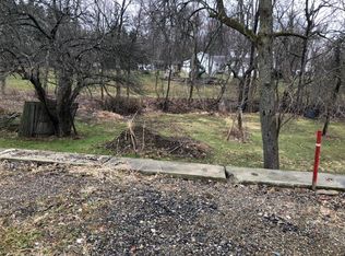 2847 Hershey Rd, Erie, PA 16506