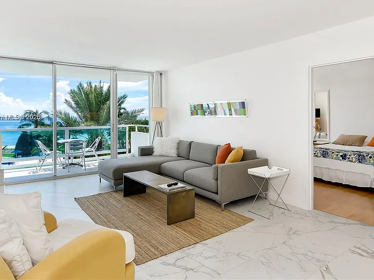 5151 Collins Ave #619 — Photo 4